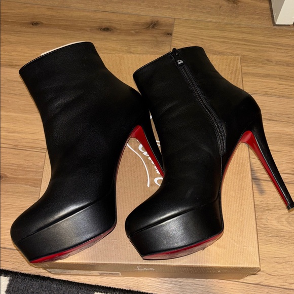 Christian Louboutin Bianca booty 120mm nappa shiny - Picture 15 of 16